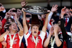 NG体育- 科维托娃生活照 